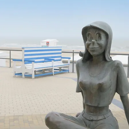 Apartment Near Tram & Sea, Cleaning Included Middelkerke