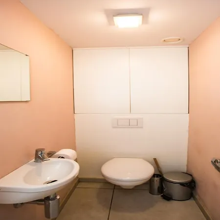 Apartment Near Tram & Sea, Cleaning Included