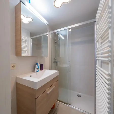 Apartment Near Tram & Sea, Cleaning Included Middelkerke